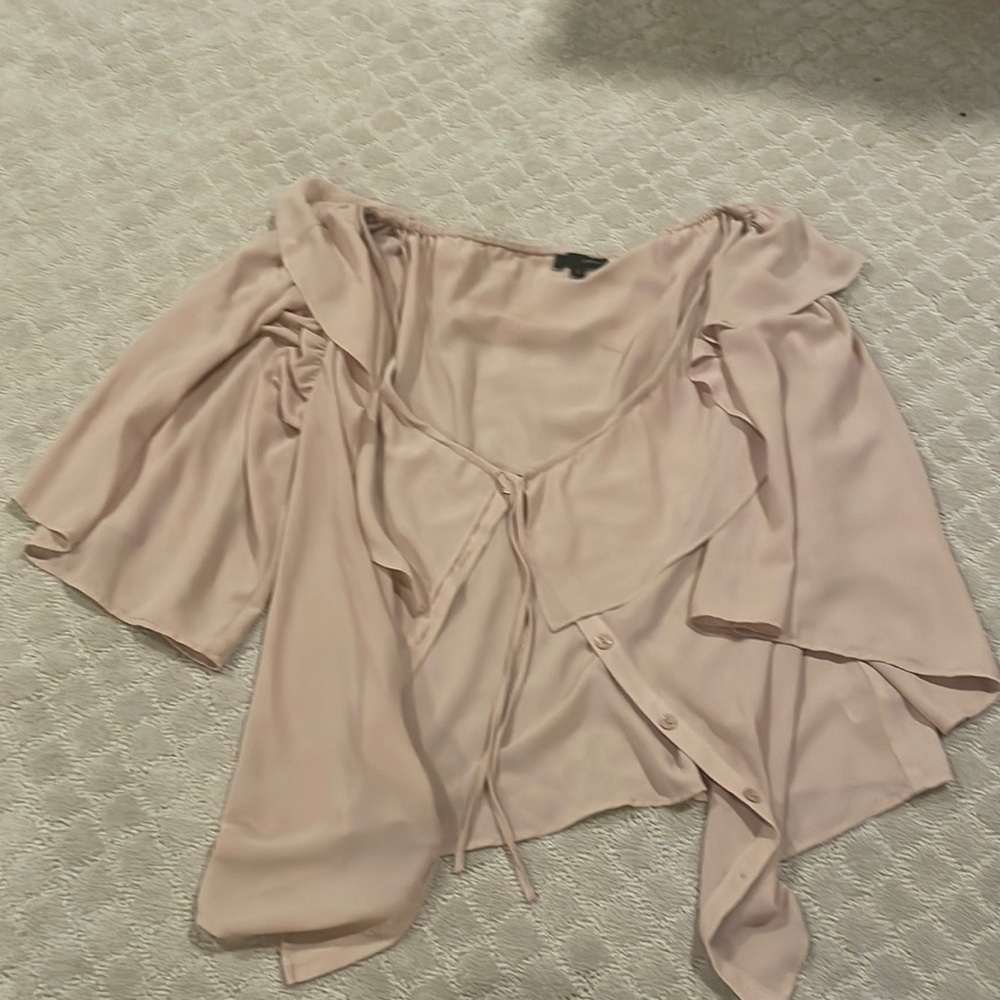 Lov posh Pilgrim Button Down Blouse in Nude Size Large